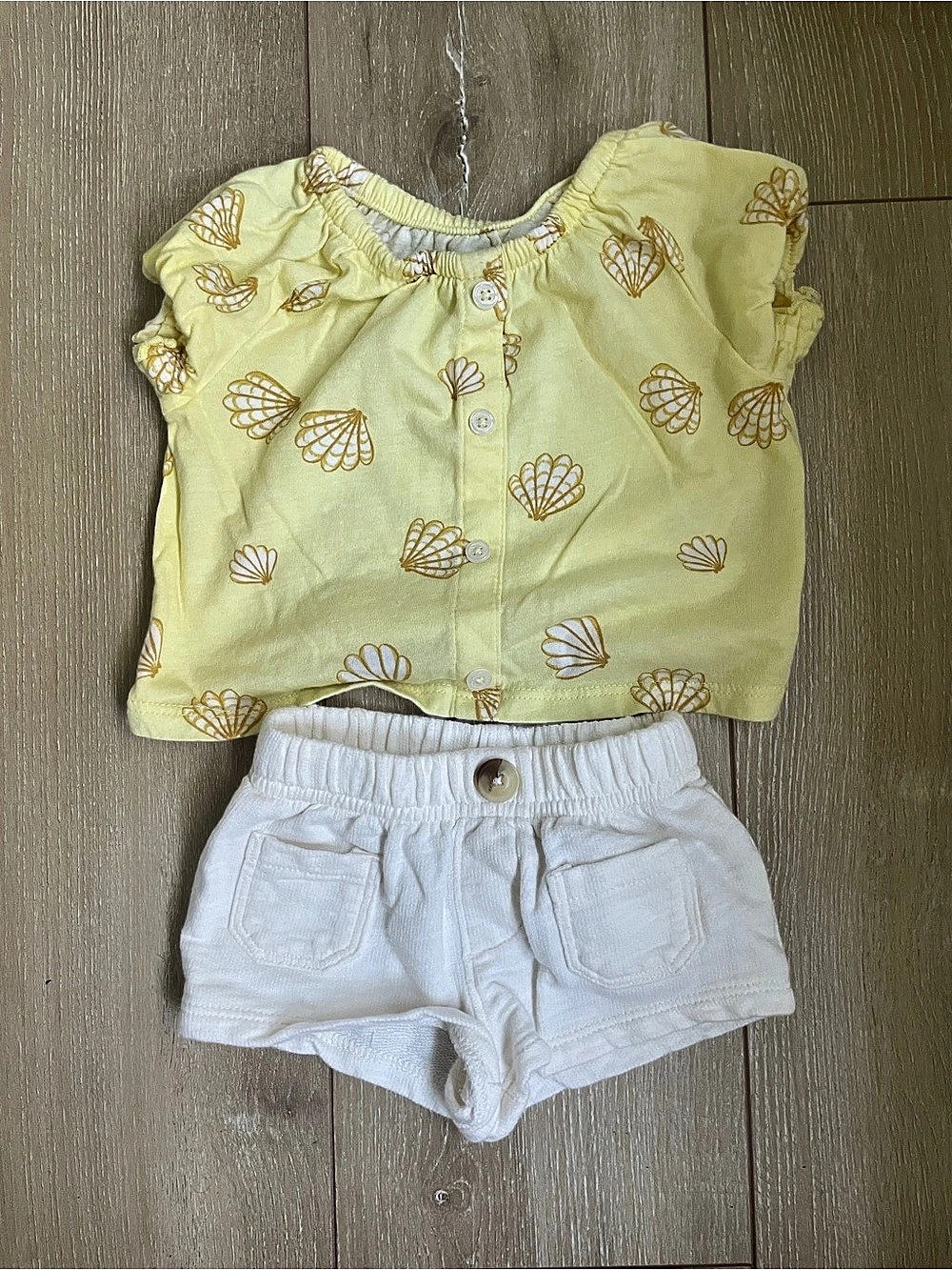 carter's Baby Girl 2-Piece Shell Top & Short Set 3 Months